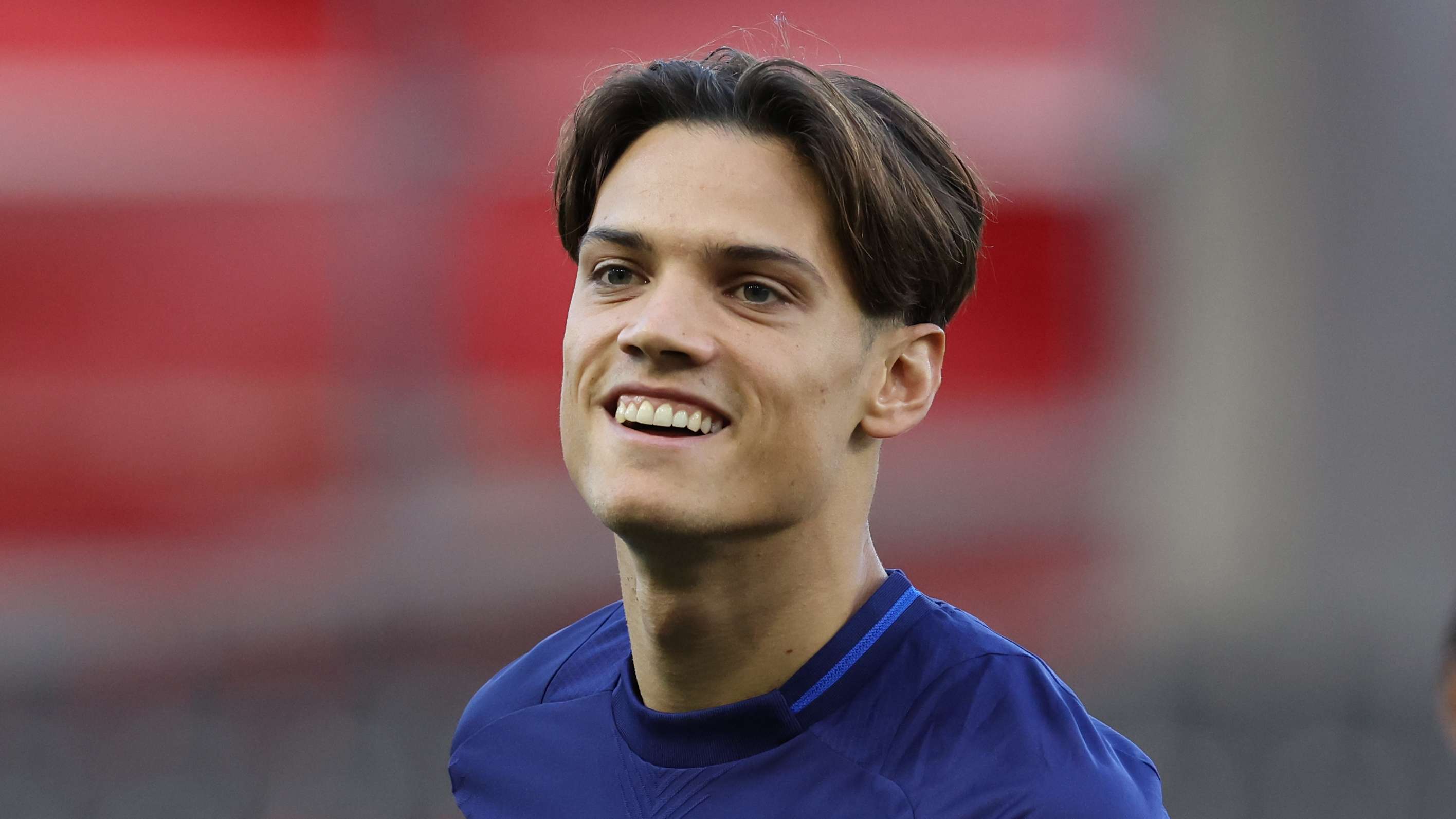 赢得属于自 赢得属于自