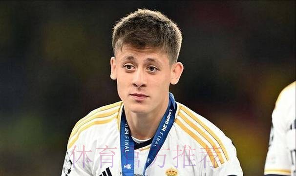 居勒尔祖父:皇马不会放居勒尔离队 留队至少6年 居勒尔祖父:皇马不会放居勒尔离队 留队至少6年